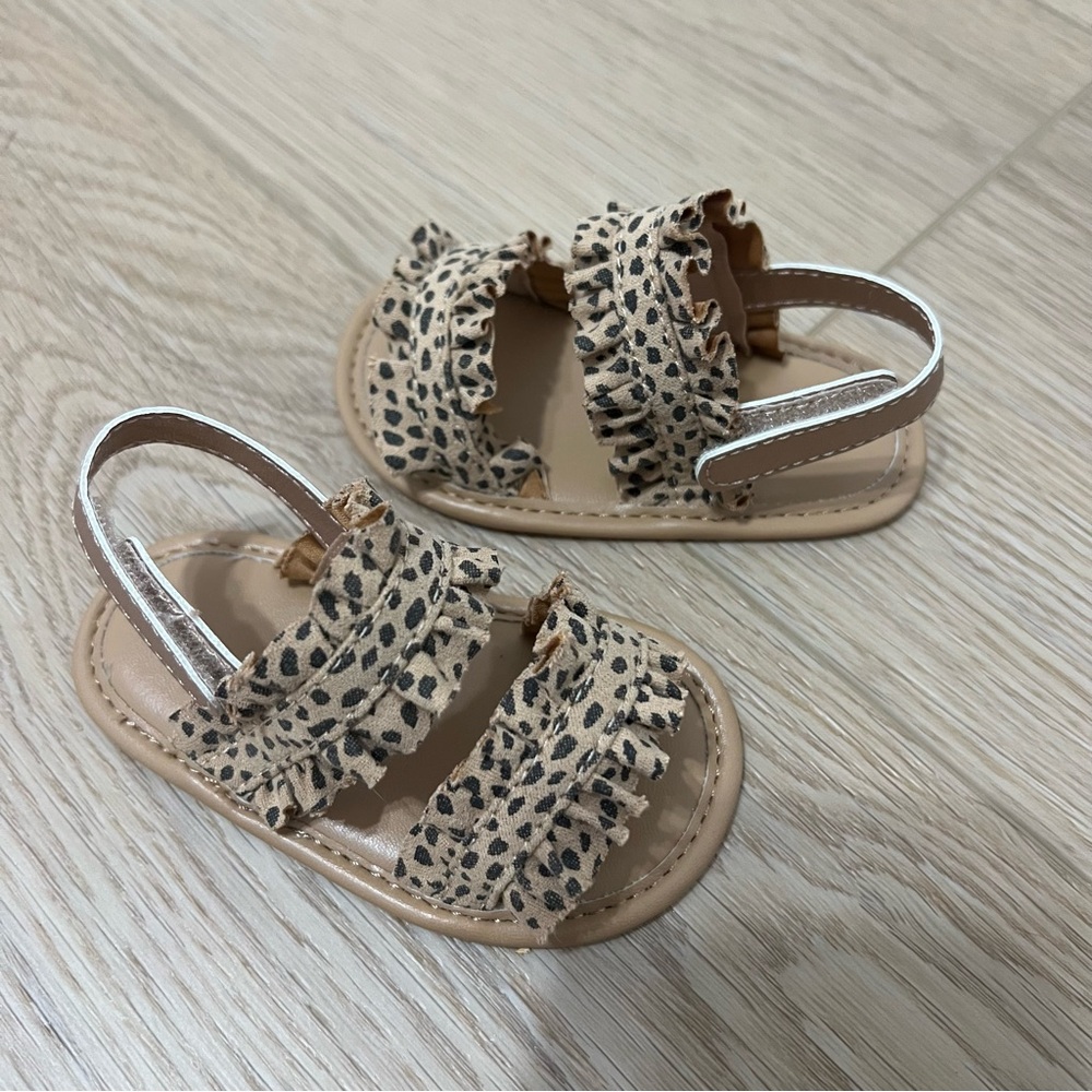 NWOT Adorable Leopard Baby Sandals